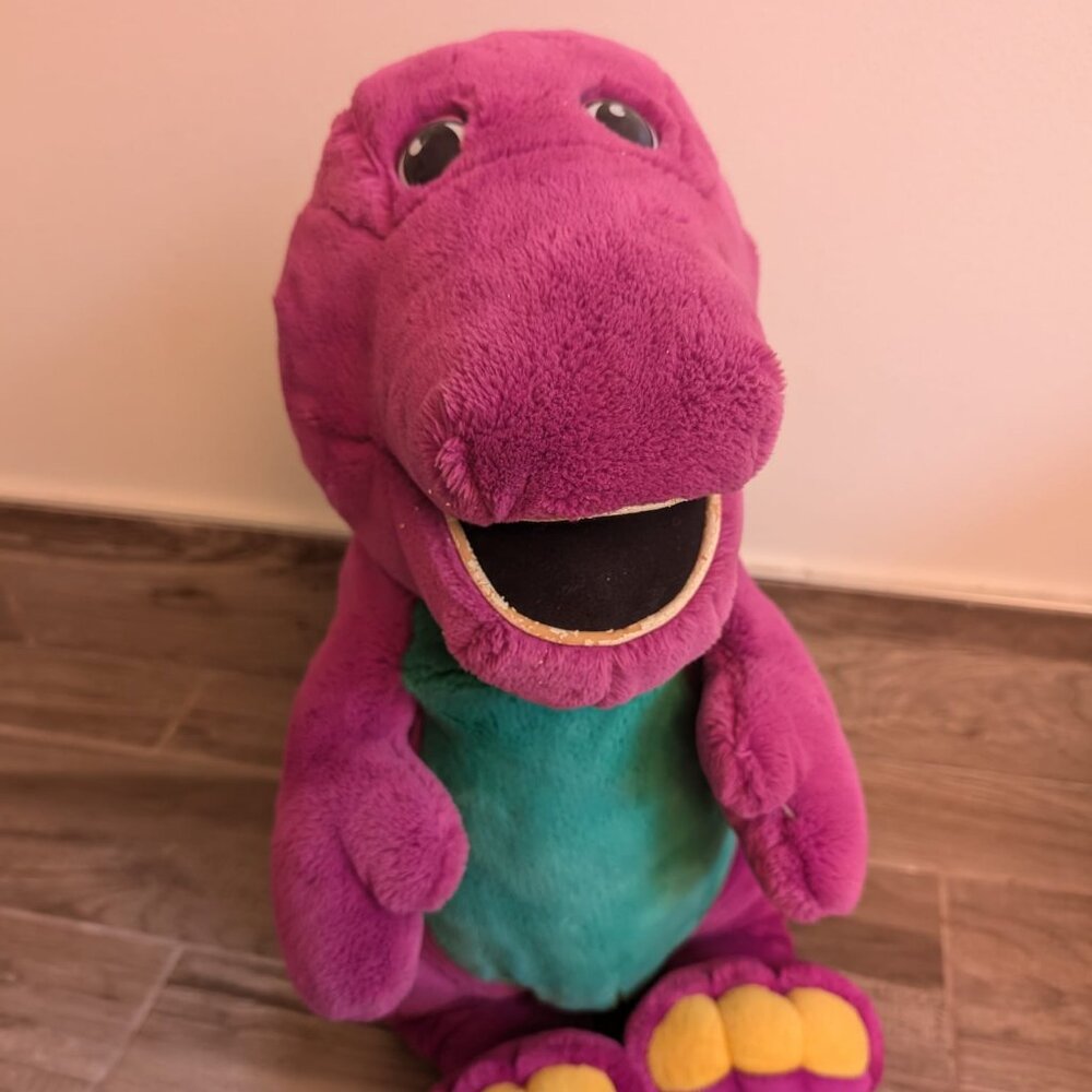 Vintage Lyons 26” Jumbo BARNEY The Purple Dinosaur 1993 Plush - RARE